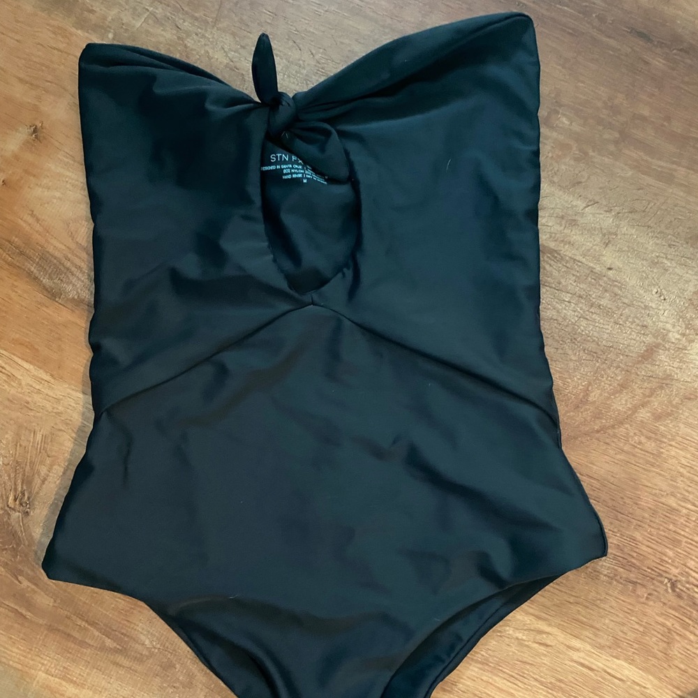 Stone fox swim strapless one piece size Medium